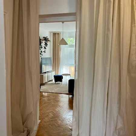 Apartmán Duze, Sloneczne I Spokojne Dwupokojowe Mieszkanie W Centrum Miasta Vratislav